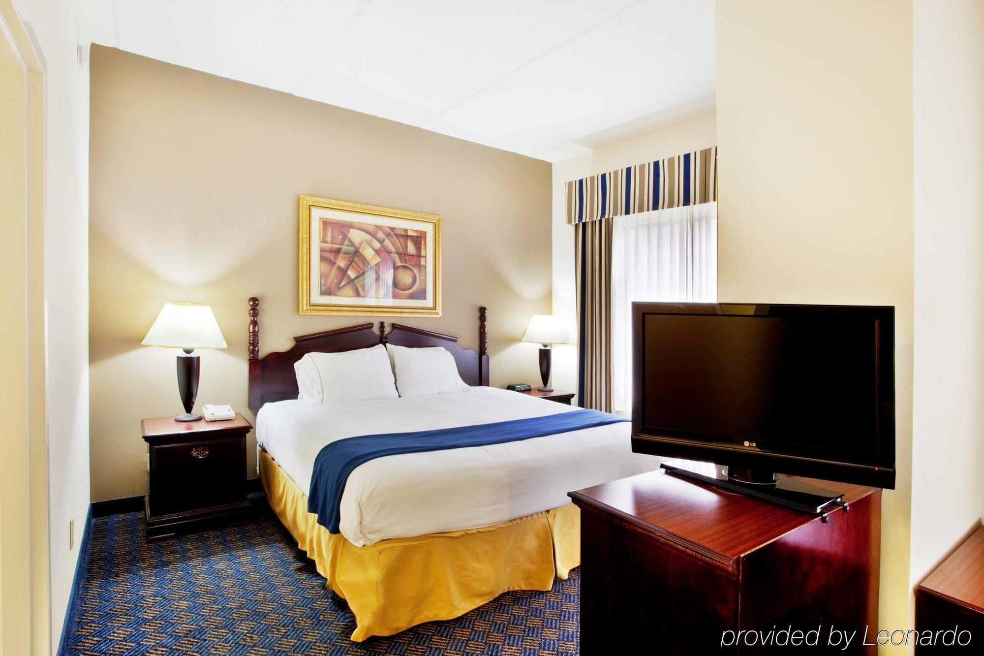 Holiday Inn Express Hotel & Suites Lawrenceville, An Ihg Hotel Экстерьер фото